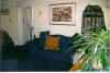lounge2.jpg (25624 bytes)